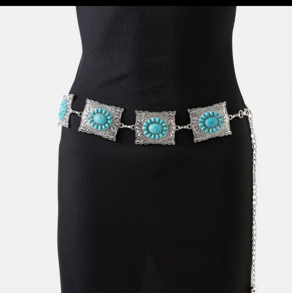 country journey Boutique Accessories - NWT Ornate Western Turquoise Cluster Square Concho Chain Belt